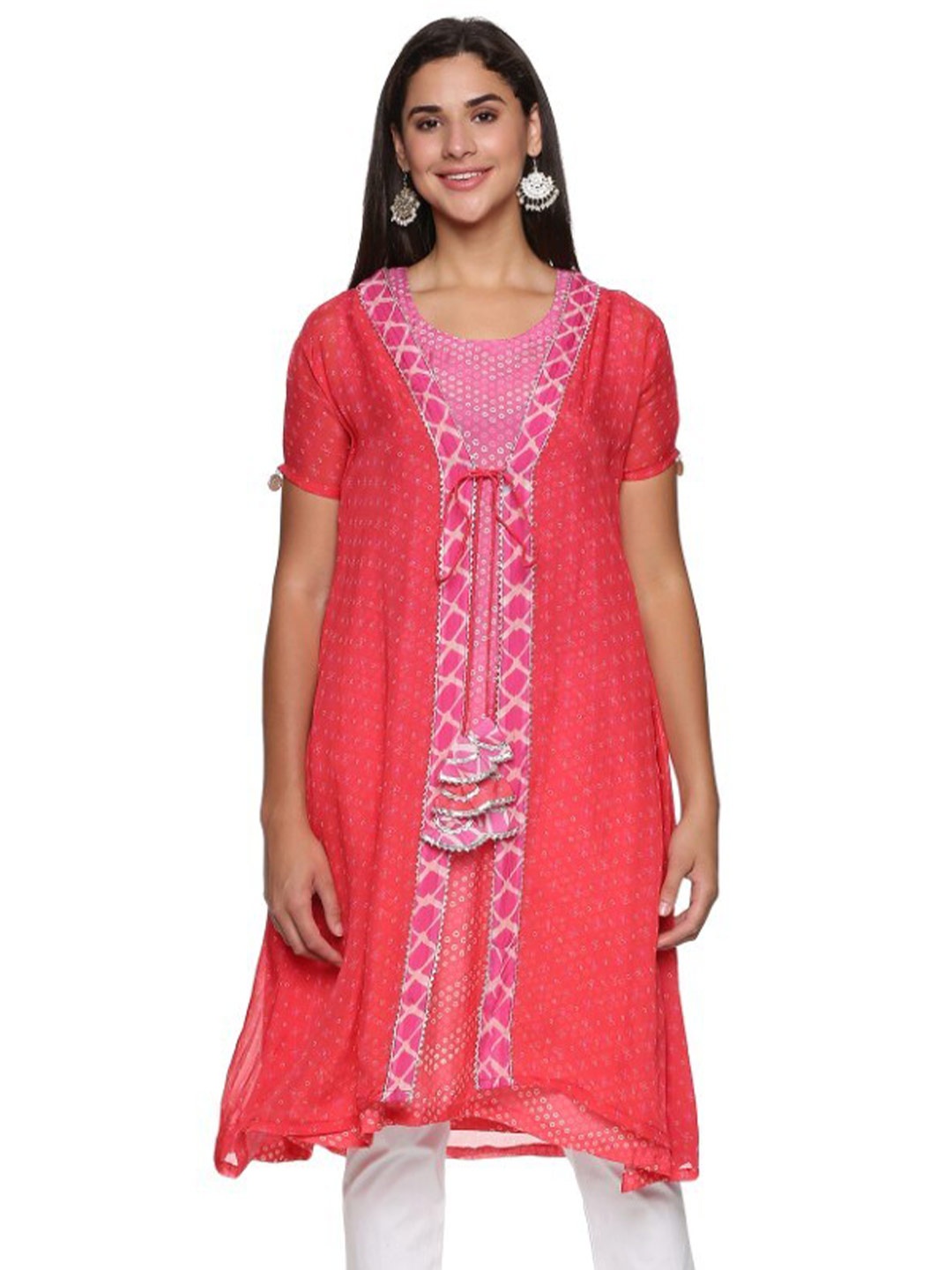 

WEAVERS SAGA Geometric Printed Kurta with Shrug, Red