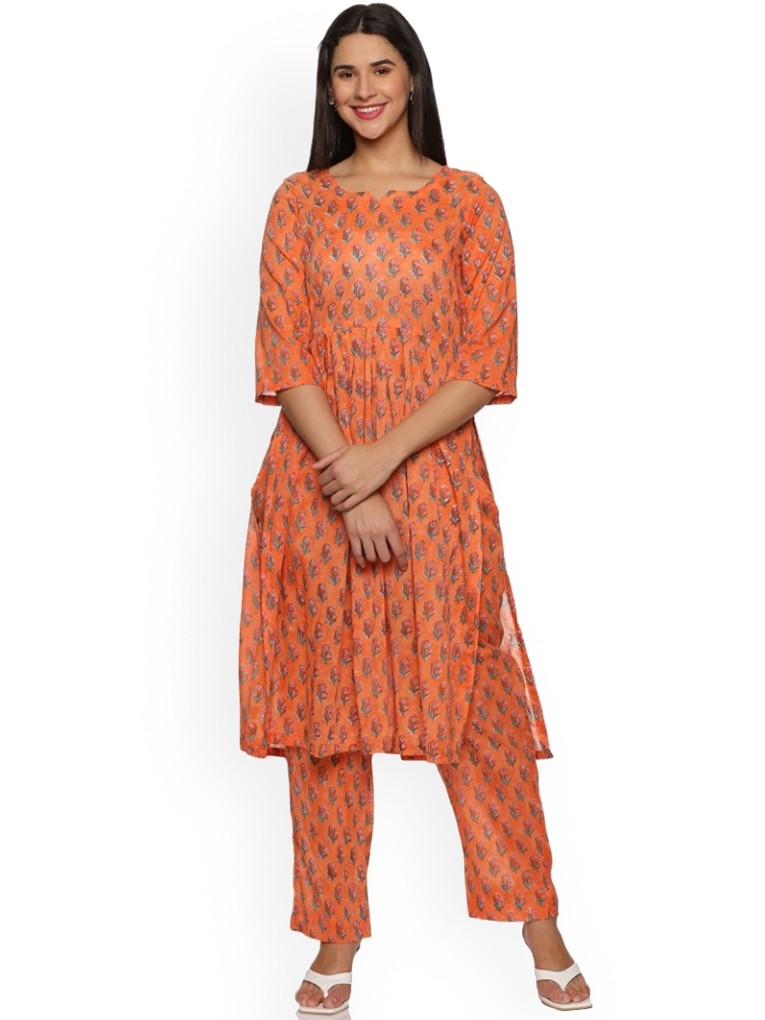 

WEAVERS SAGA Floral Printed Pleated Pure Cotton Kurta With Trousers, Orange