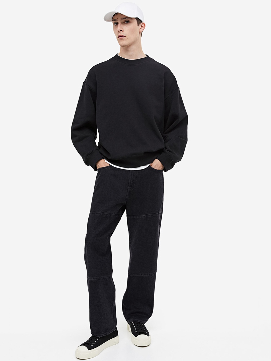 

H&M Men Pure Cotton Loose Jeans, Black