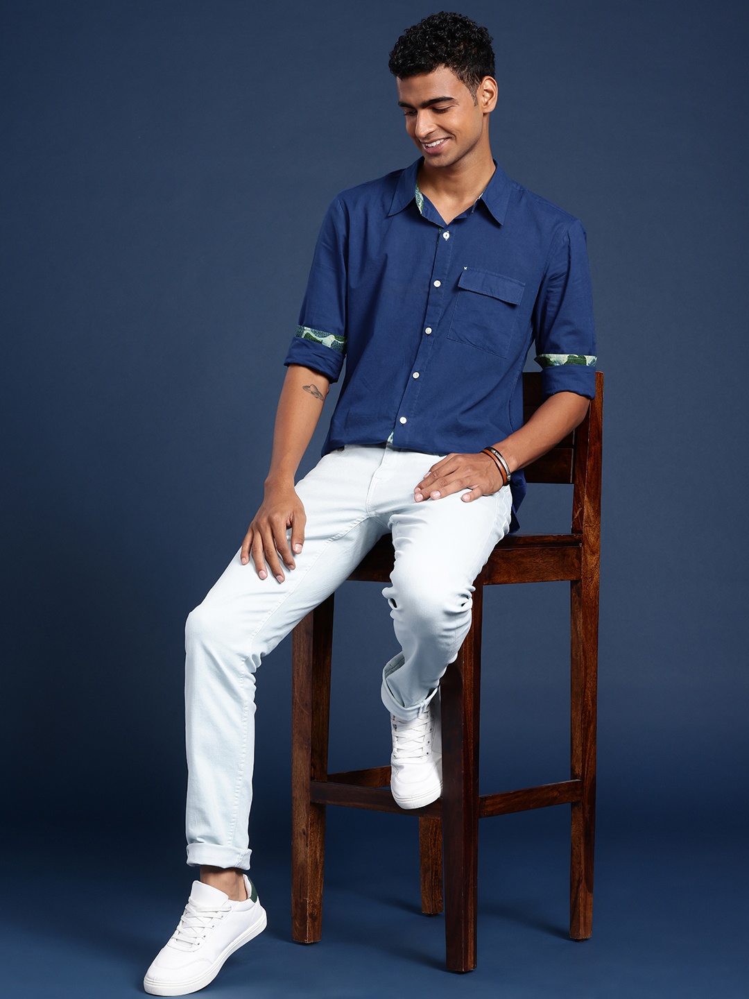 

Taavi Men Comfort Opaque Regular Fit Casual Shirt, Blue