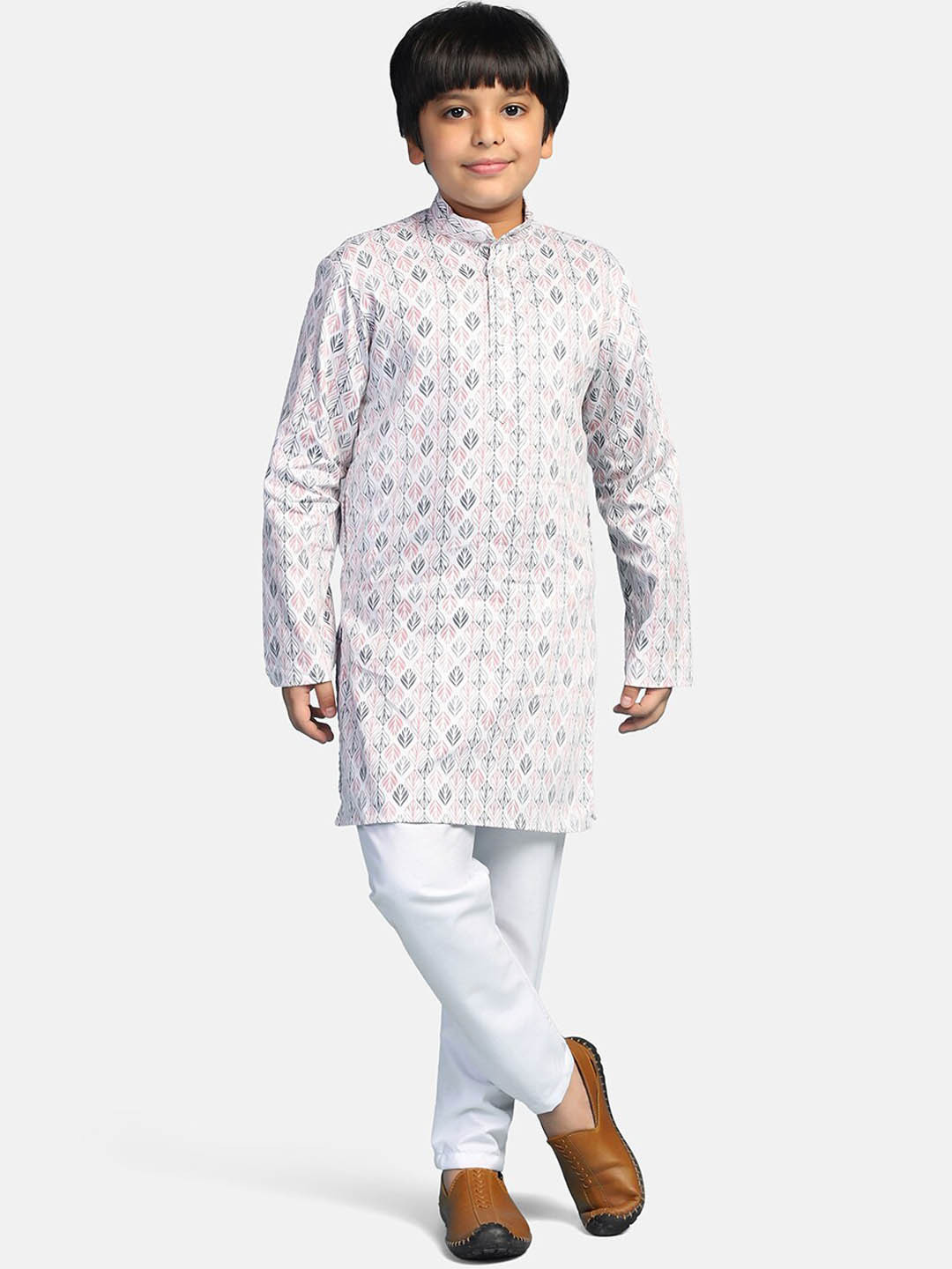 

TAHVO Boys Ethnic Motifs Printed Kurta with Pyjamas, White