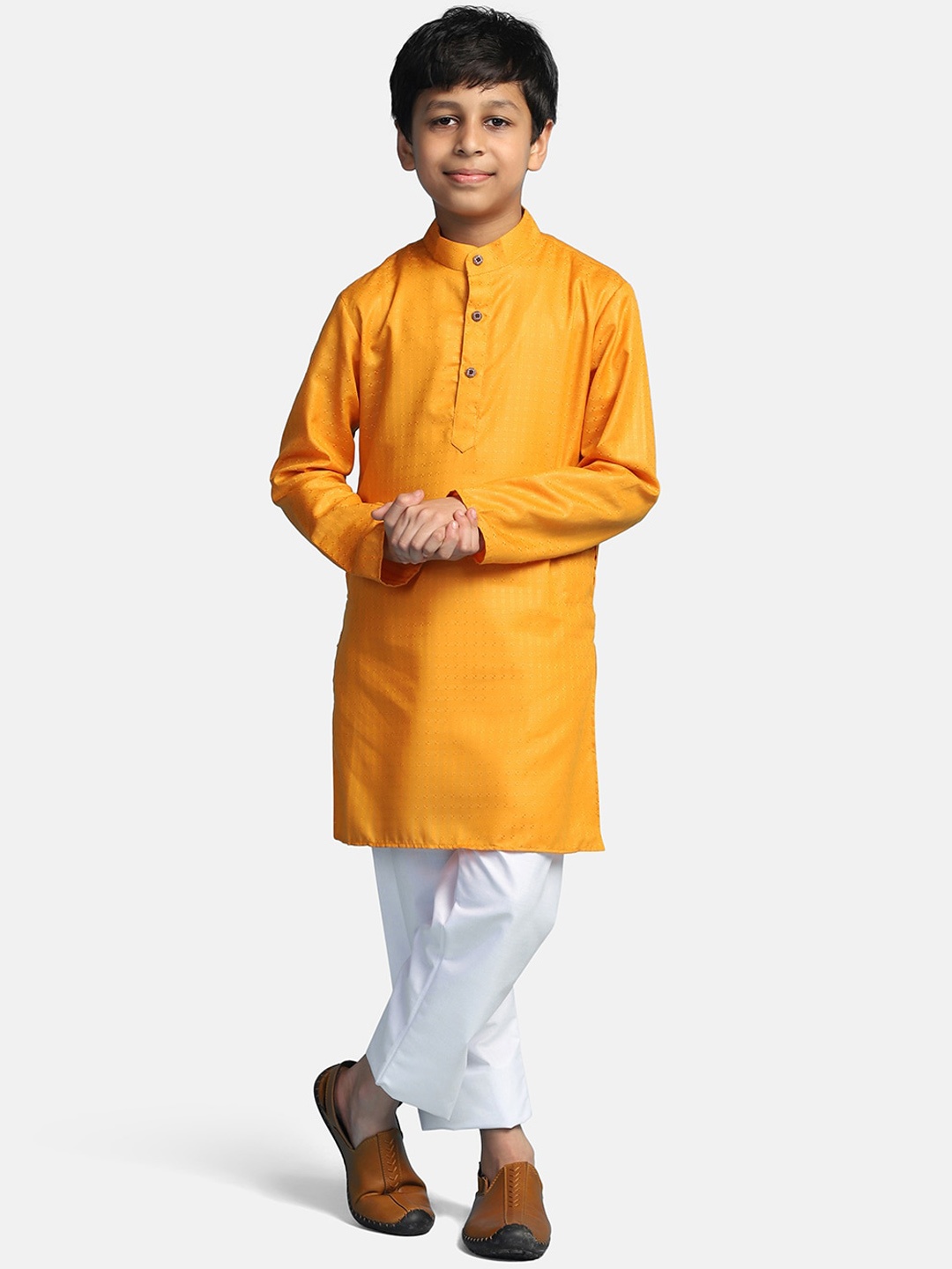 

TAHVO Boys Mandarin Collar Straight Kurta with Pyjamas, Yellow