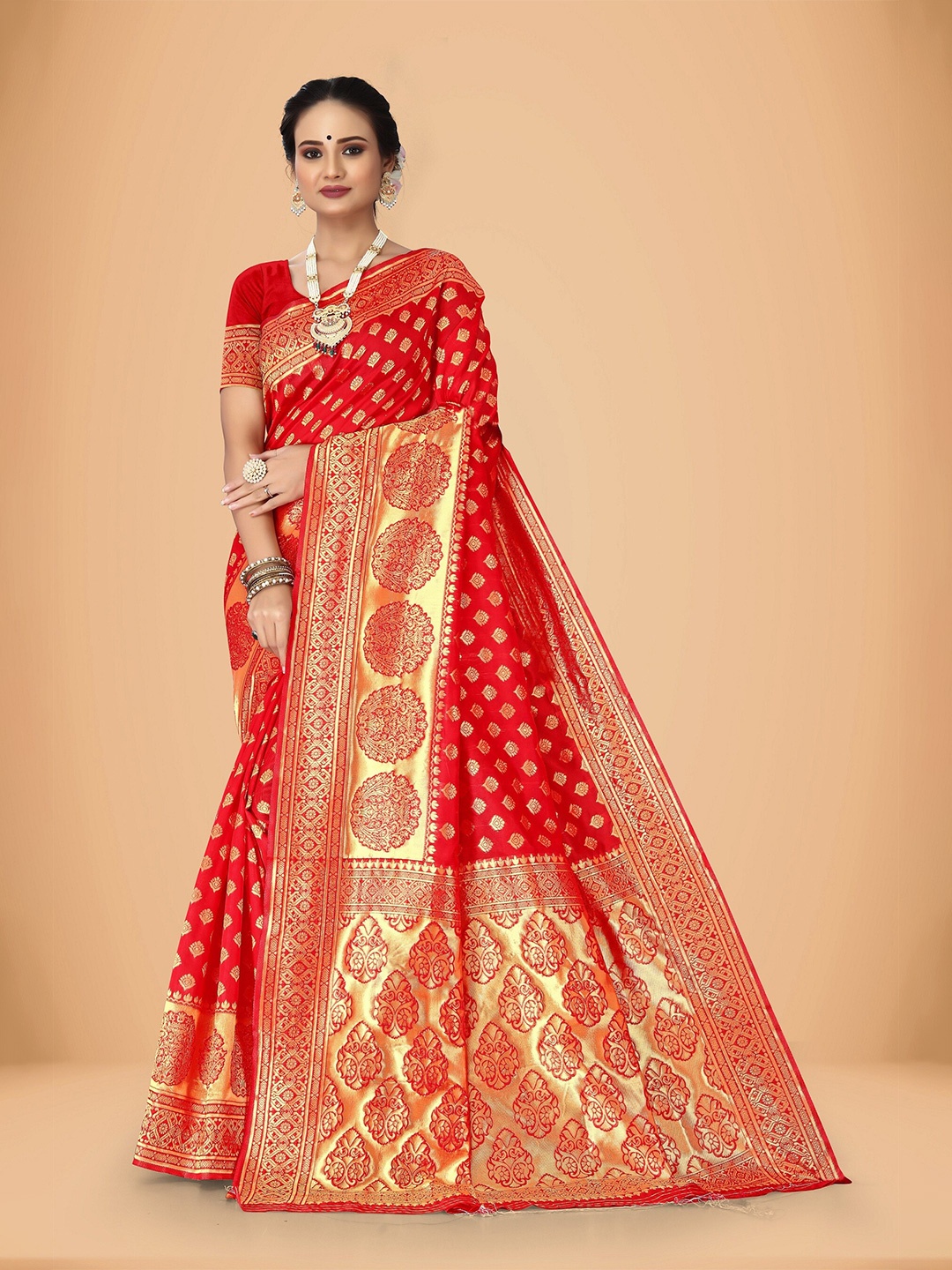 

Rivana Ethnic Motifs Woven Design Zari Saree, Red