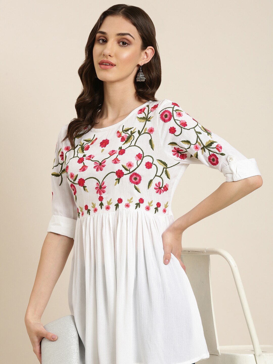 

SHOWOFF Floral Embroidered Empire Kurti, White