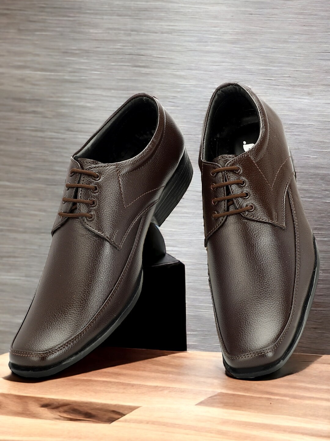 

Buxton Men Formal Lace-Up Derbys, Brown