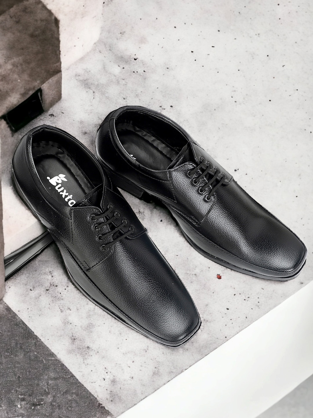 

Buxton Men Formal Lace-Up Derbys, Black