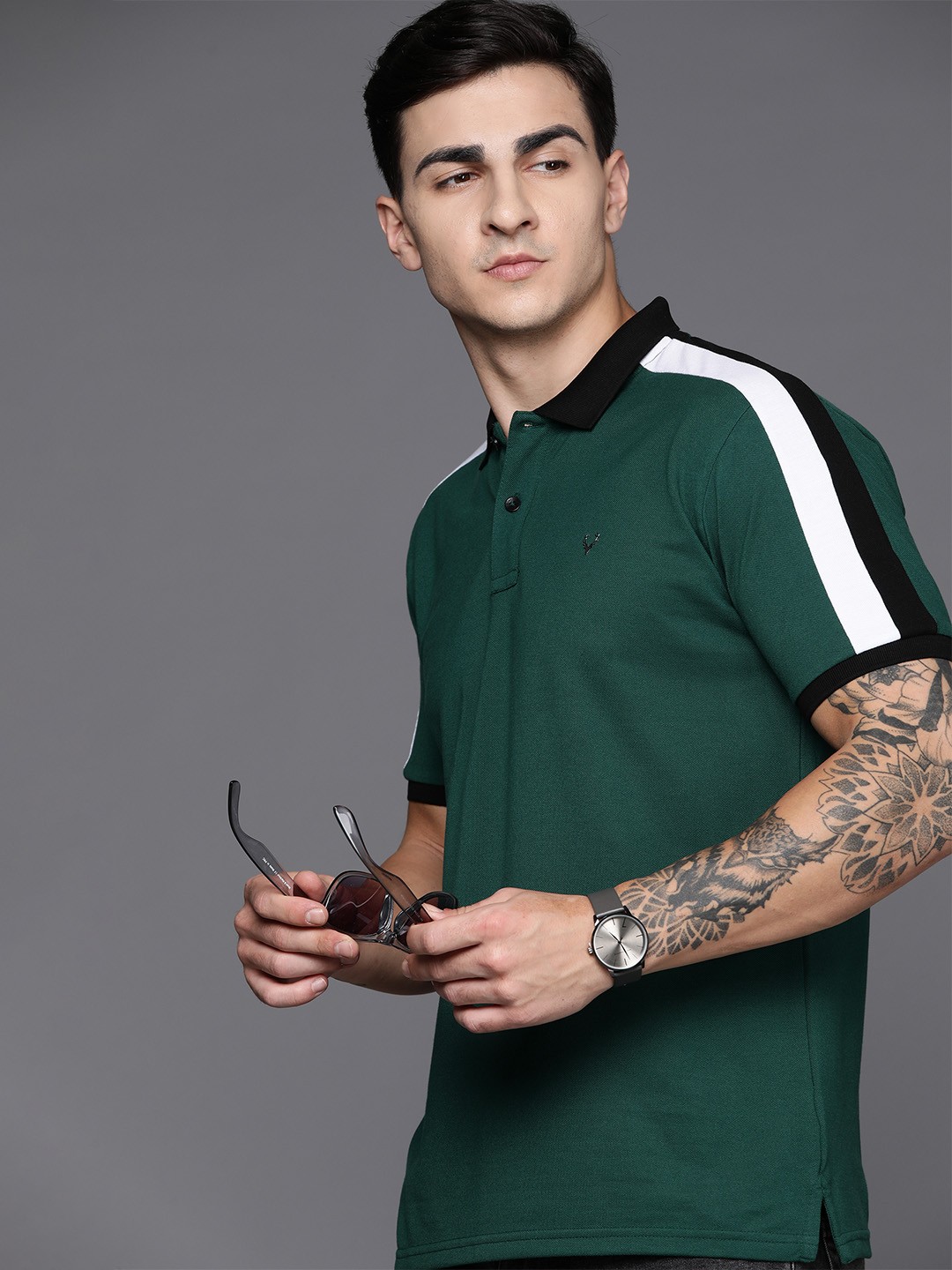 

Allen Solly Sport Solid Polo Collar T-shirt, Green