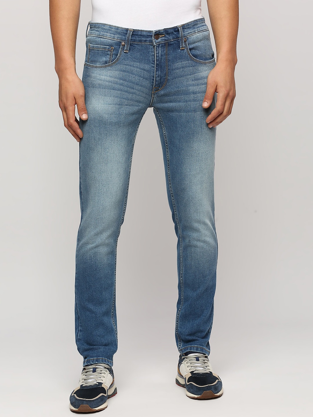 

Pepe Jeans Men Slim Fit Low-Rise Heavy Fade Stretchable Jeans, Blue