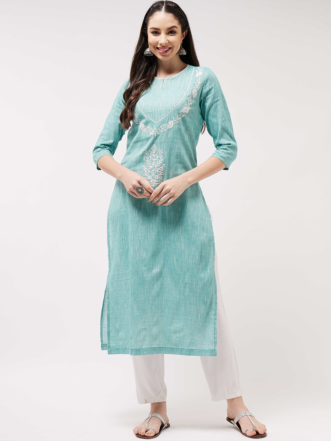 

Pannkh Ethnic Motifs Yoke Design Thread Work Straight Kurta, Green