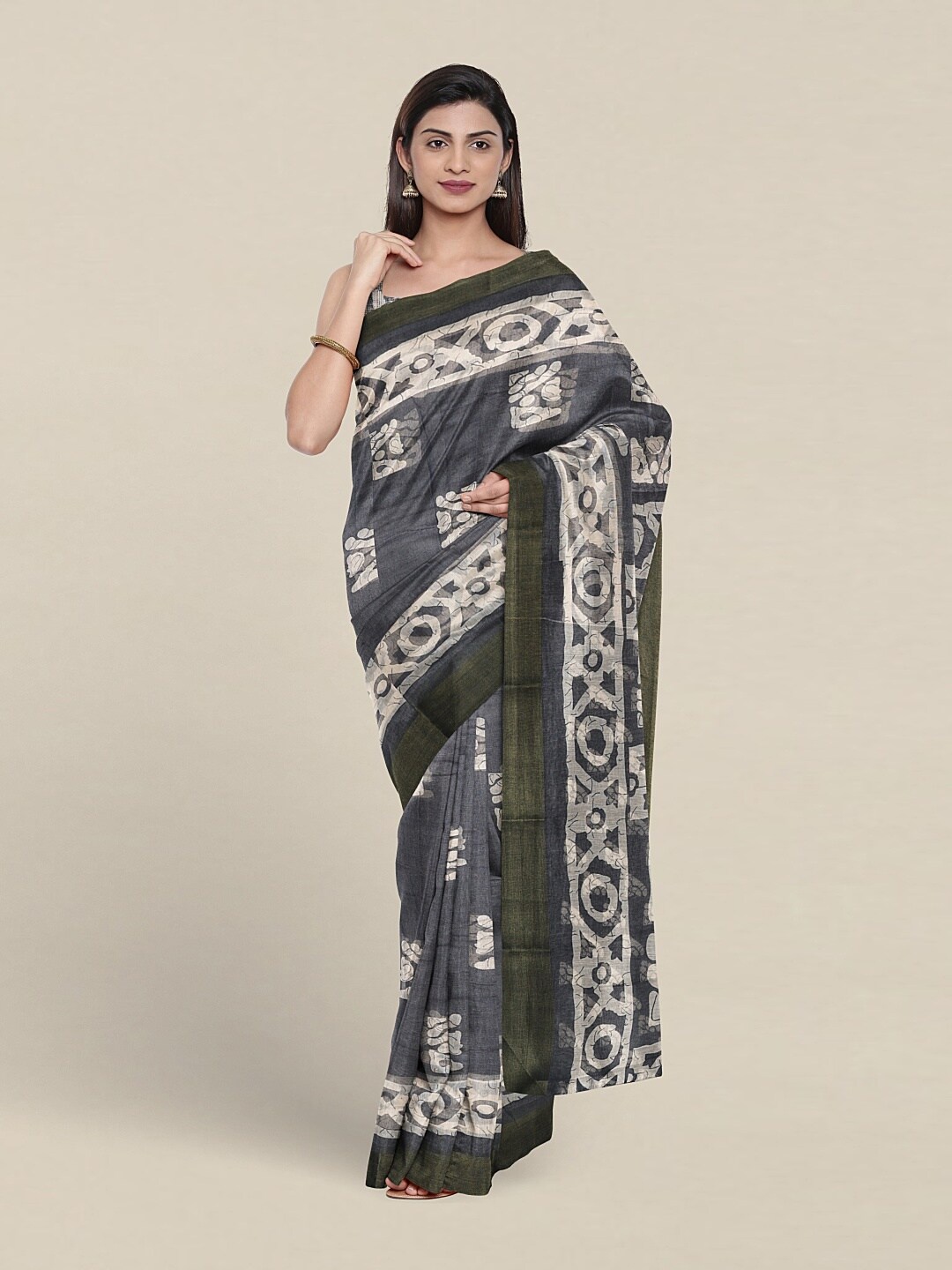 

Pothys Batik Printed Saree, Grey