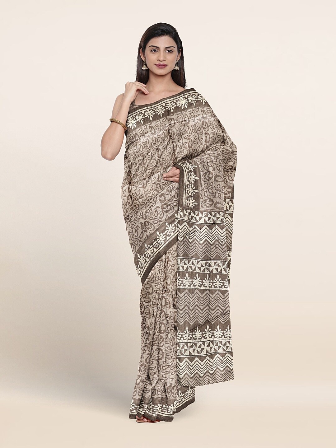 

Pothys Paisley Printed Saree, Grey