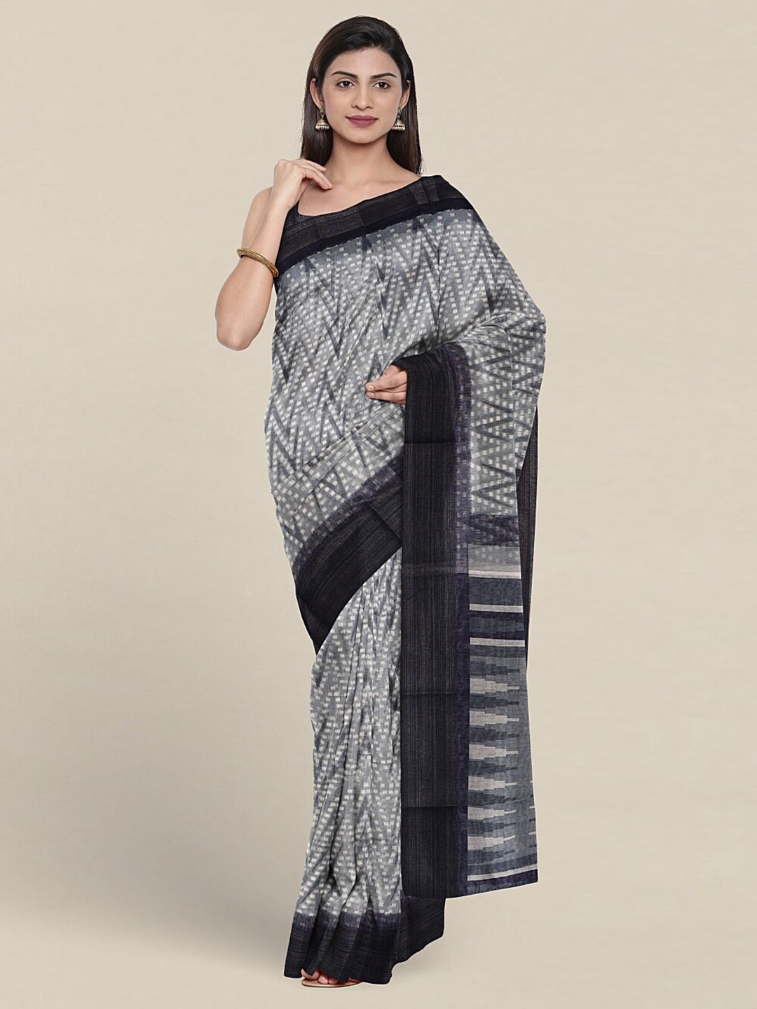 

Pothys Geometric Printed Saree, Grey