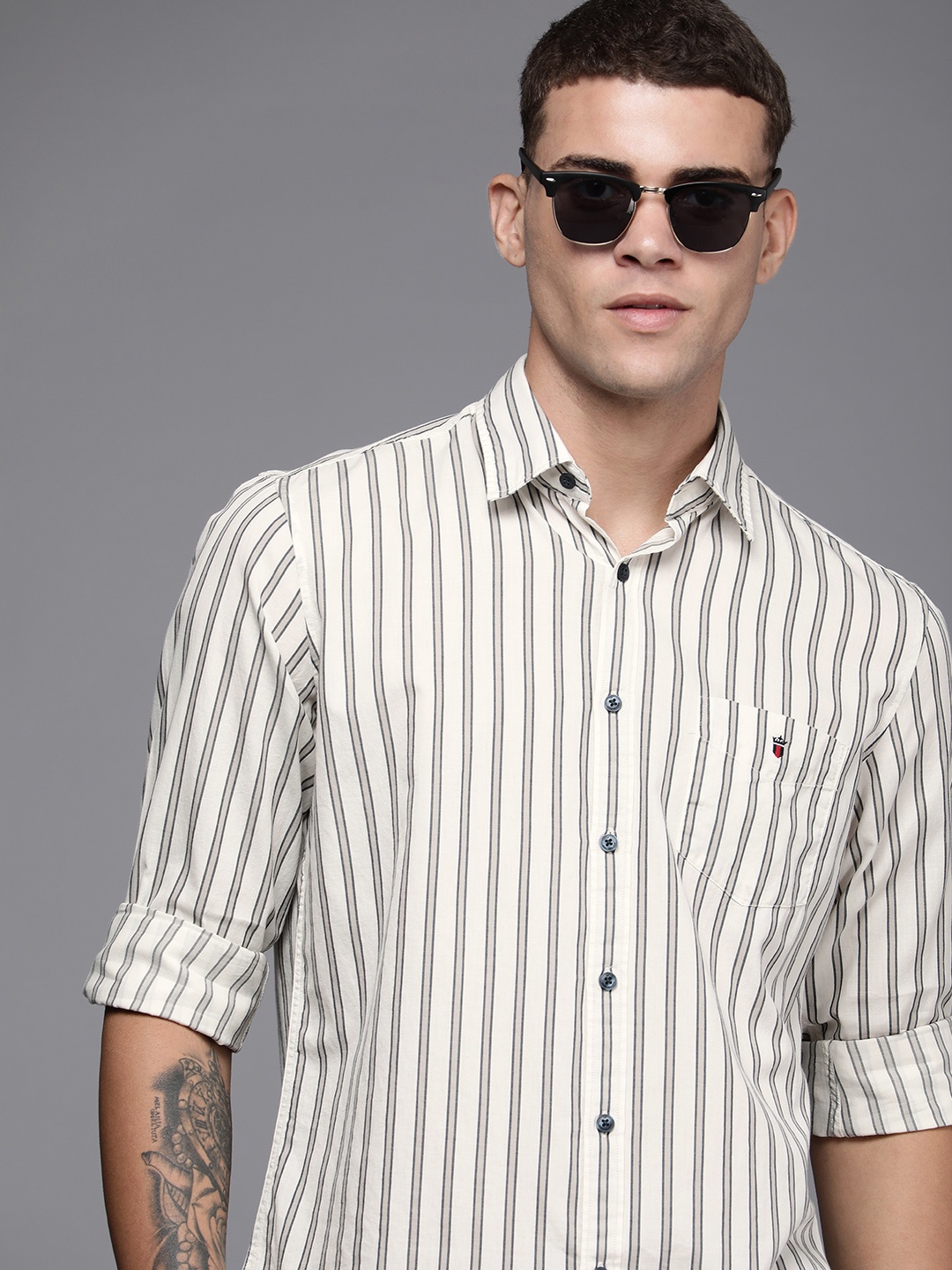 

Louis Philippe Sport Slim Fit Striped Pure Cotton Casual Shirt, White