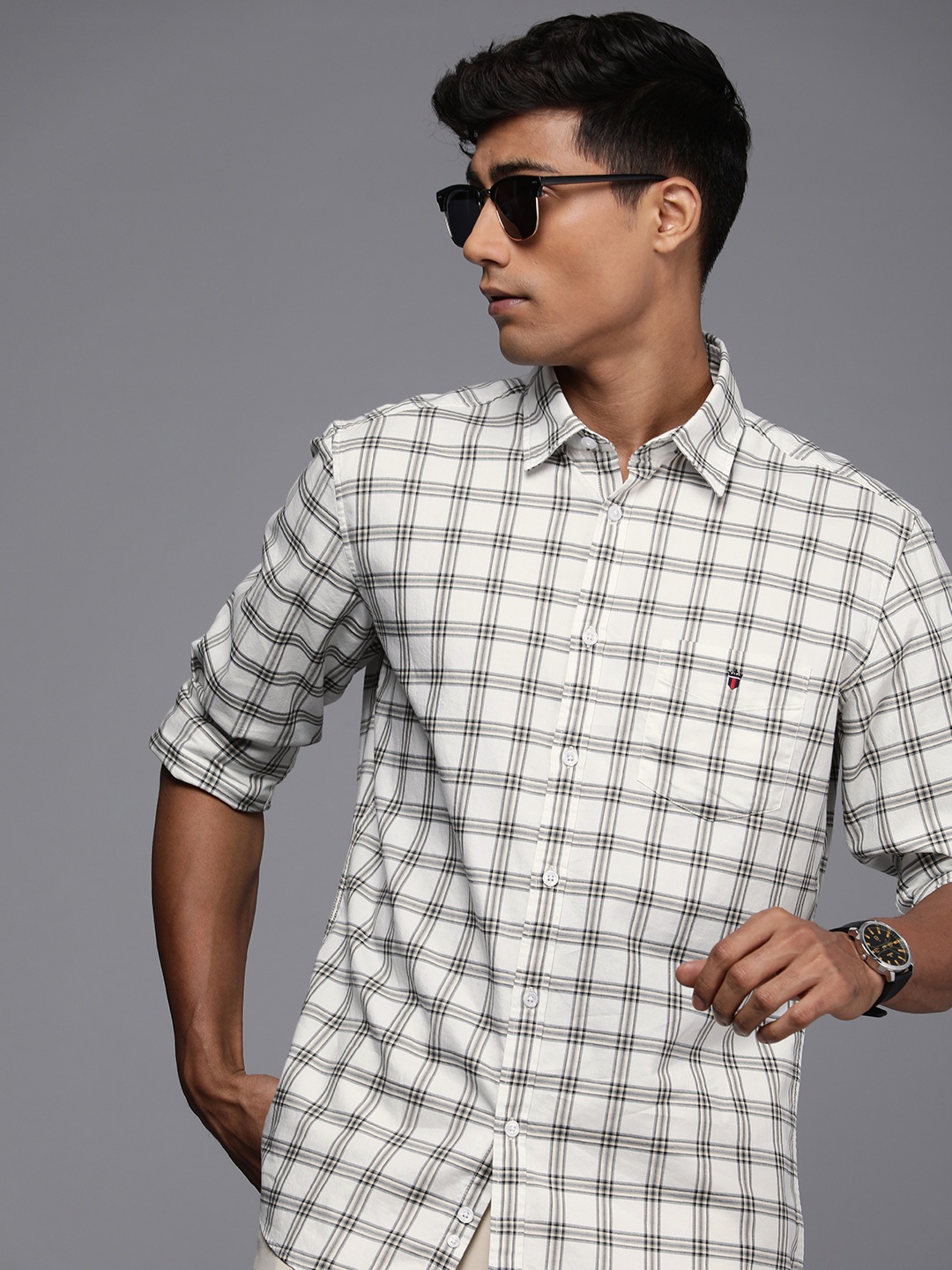 

Louis Philippe Sport Pure Cotton Slim Fit Opaque Checked Casual Shirt, Off white
