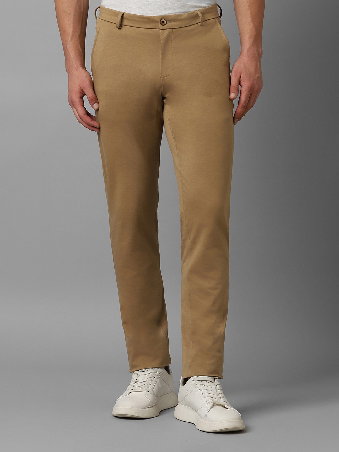 

Louis Philippe Sport Tapered Fit Low-Rise Chinos, Khaki