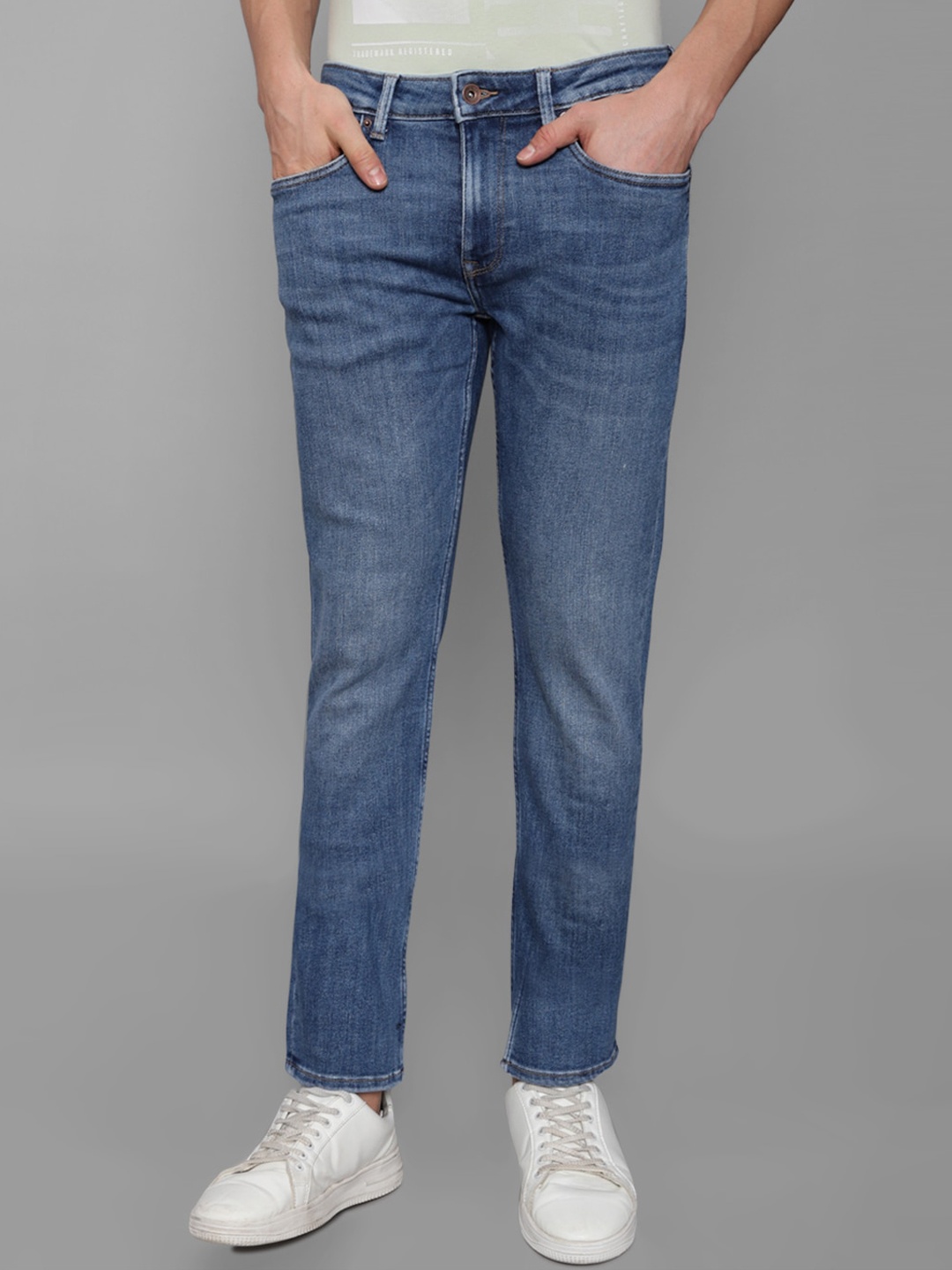 

Louis Philippe Jeans Men Slim Fit Mid-Rise Light Fade Cotton Jeans, Blue