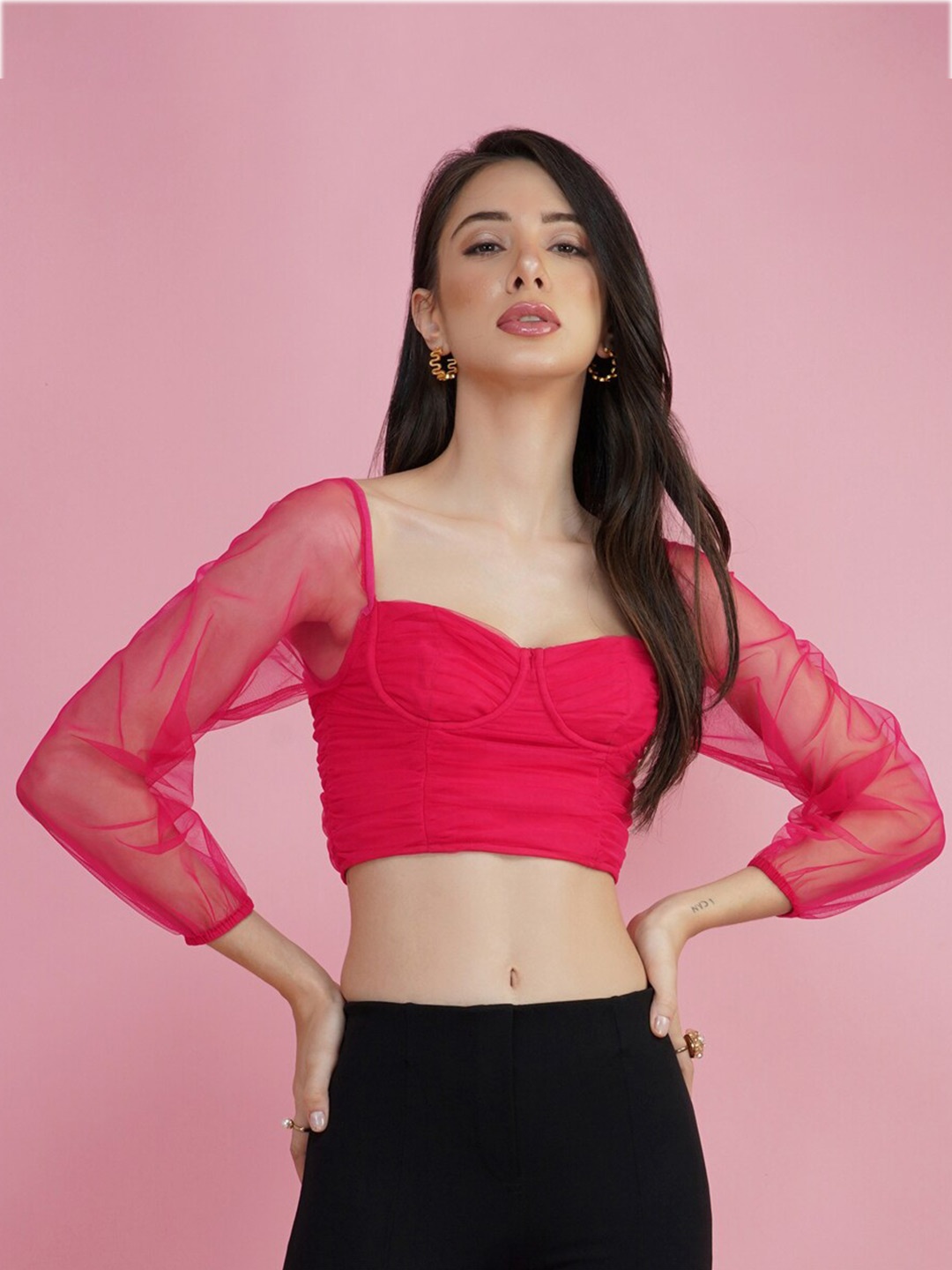 

DELAN Sweetheart Neck Gathered Fitted Crop Top, Pink