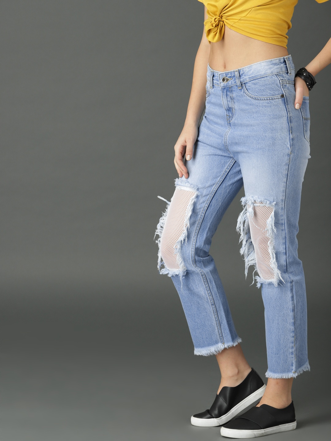 

Roadster Women Straight Fit Mid-Rise Ankle-Length Highly Distressed Jeans, Blue