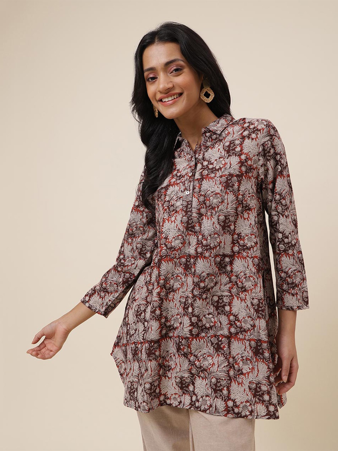 

Fabindia Floral Printed Shirt Collar Cotton Tunic, Beige