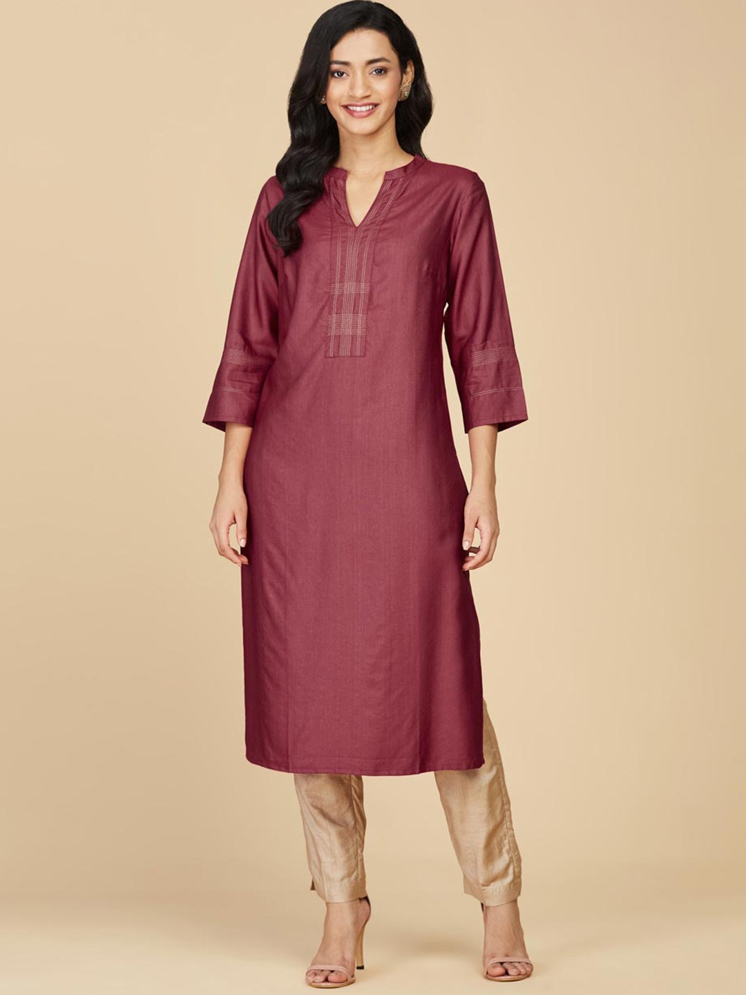 

Fabindia Mandarin Collar Straight Kurta, Maroon