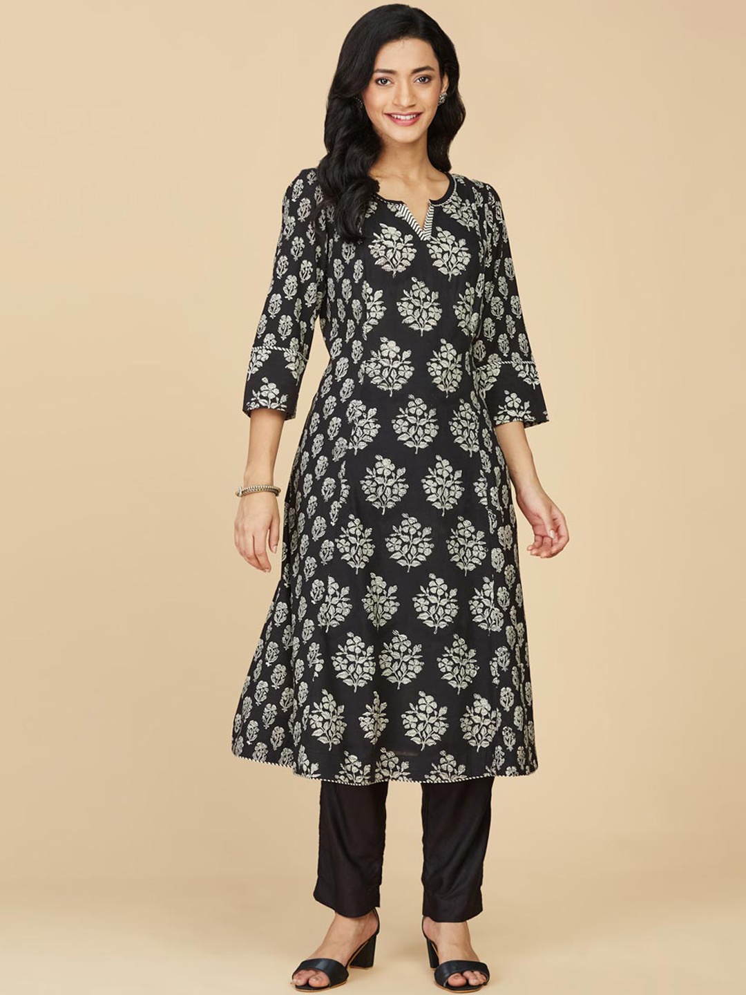 

Fabindia Floral Printed Cotton Anarkali Kurta, Black