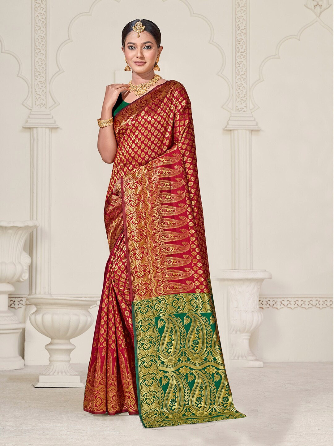 

Anouk Paisley Woven Design Zari Art Silk Kanjeevaram Saree, Maroon