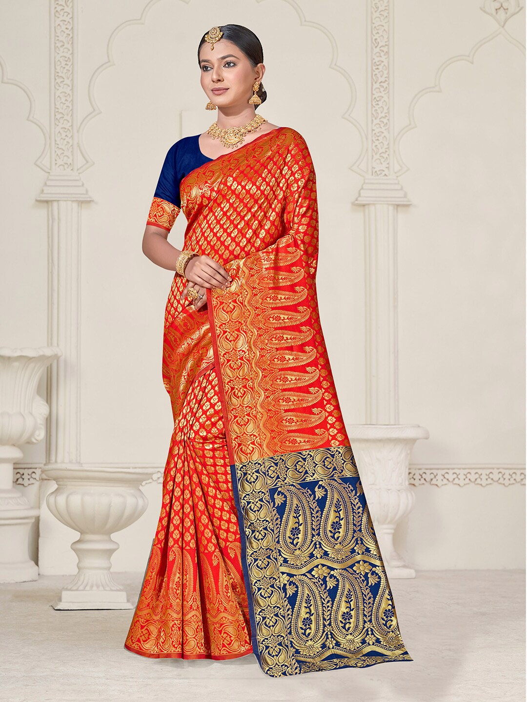 

Anouk Paisley Woven Design Zari Art Silk Kanjeevaram Saree, Red