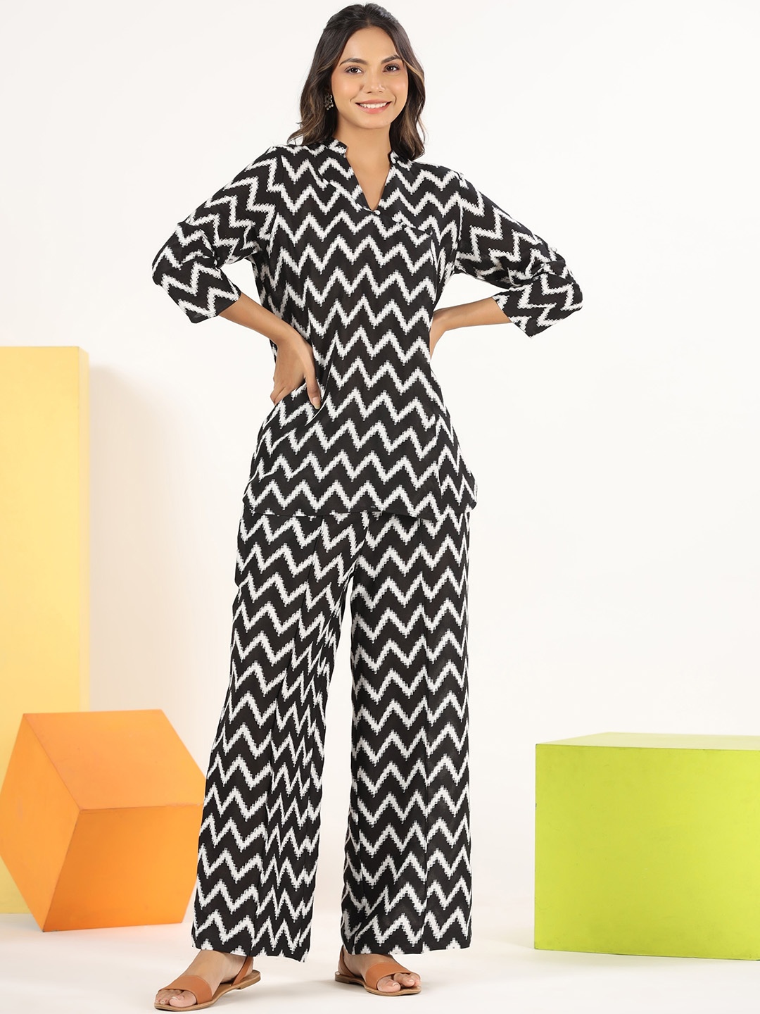 

mirari Chevron Printed Tunic With Palazzo, Black