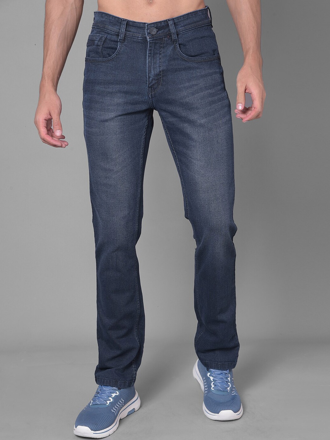 

COBB Men Slim Fit Light Fade Clean Look Cotton Jeans, Blue