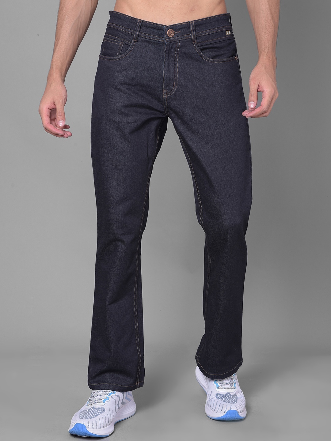 

COBB Men Mid-Rise Light Fade Clean Look Jeans, Navy blue