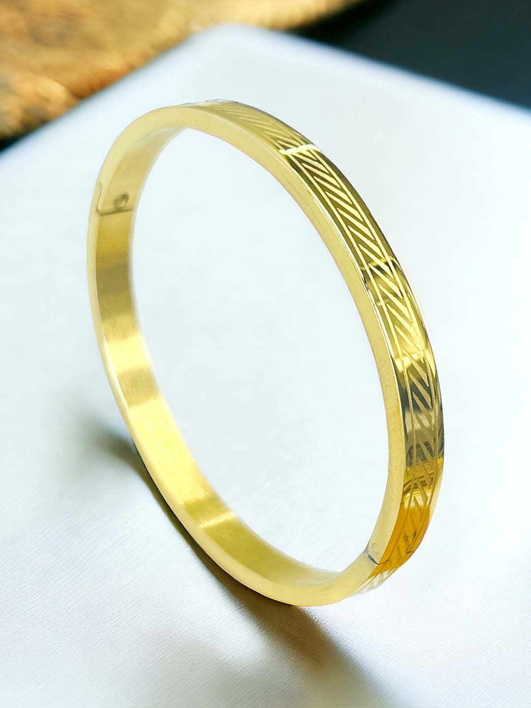 

MYKI Women Gold-Toned Gold-Plated Kada Bracelet