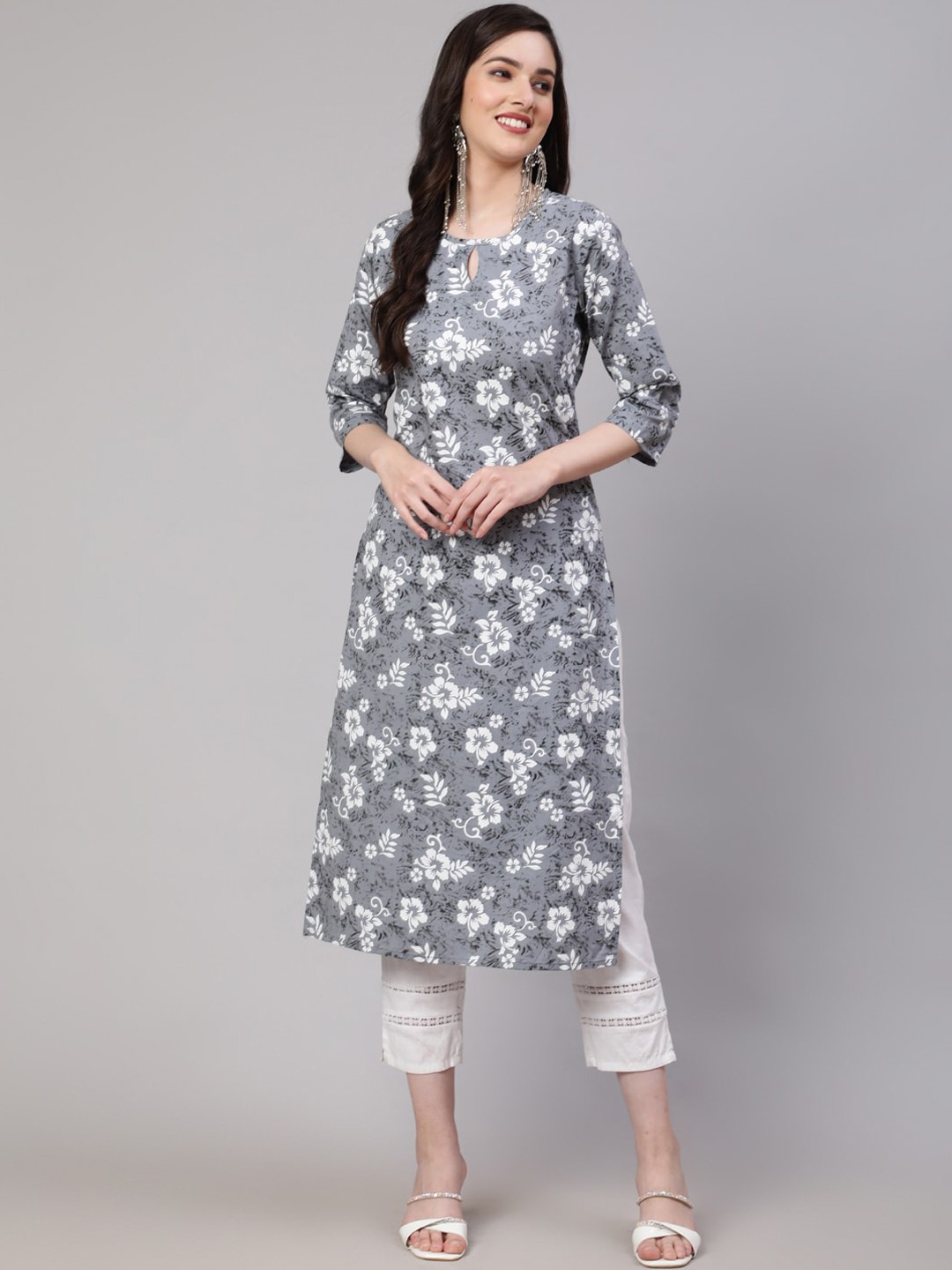 

Nayo Floral Printed Keyhole Neck Cotton Straight Kurta, Grey