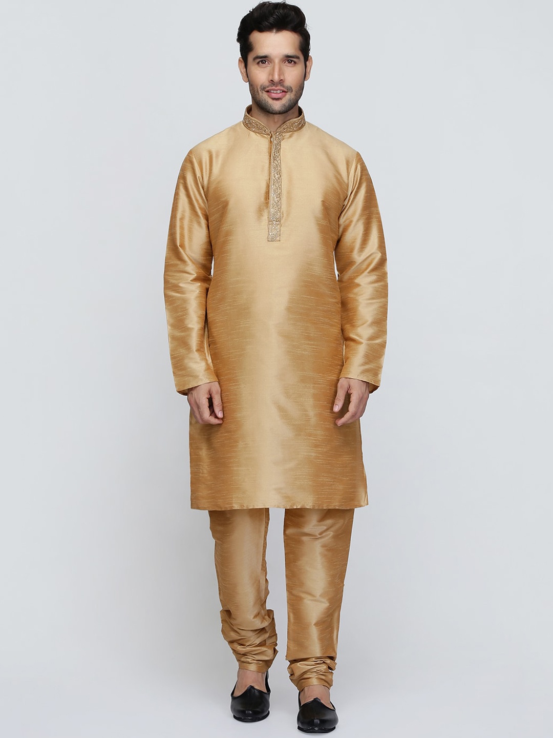 

ROYAL KURTA Men Solid Dupion Silk Kurta, Brown