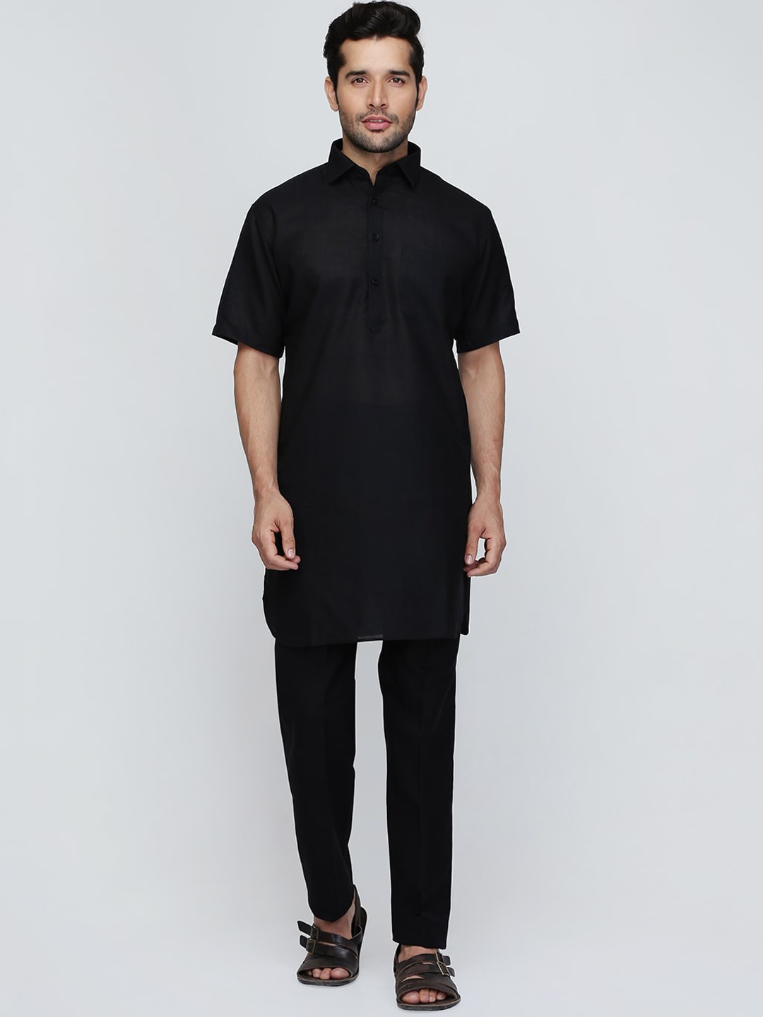 

ROYAL KURTA Men Solid Cotton Pathani Kurta, Black