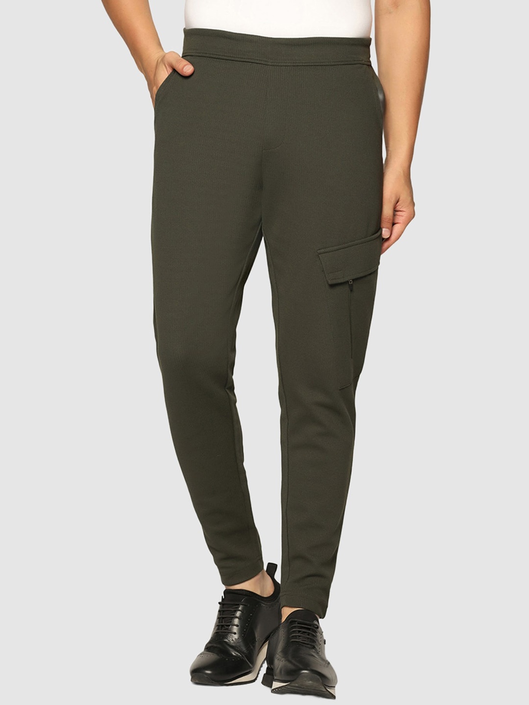 

Blackberrys Men Cotton Mid-Rise Slim-Fit Track Pants, Olive