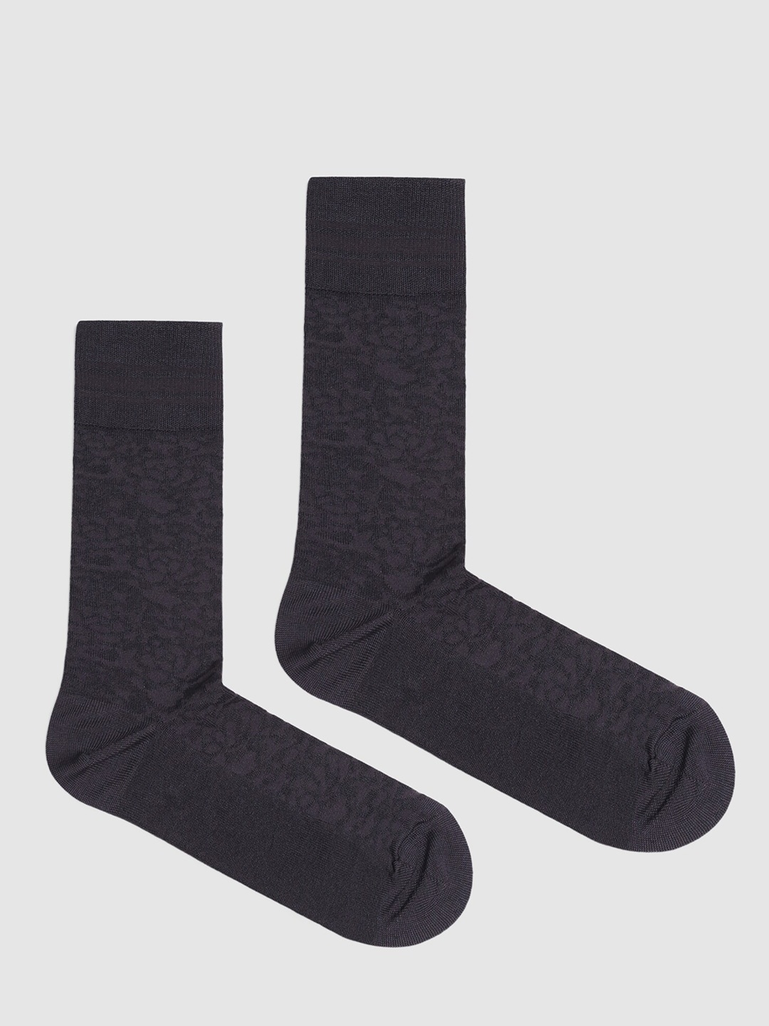 

Blackberrys Men Patterned Cotton Calf Length Socks, Grey