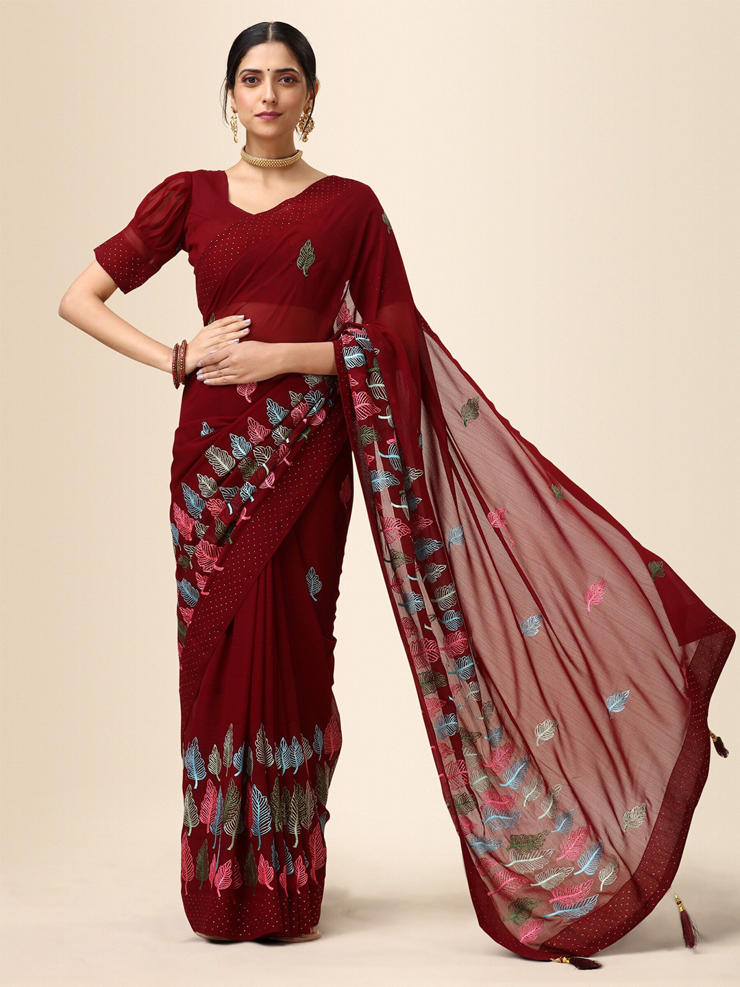 

Vaidehi Fashion Floral Embroidered Pure Chiffon Saree, Maroon