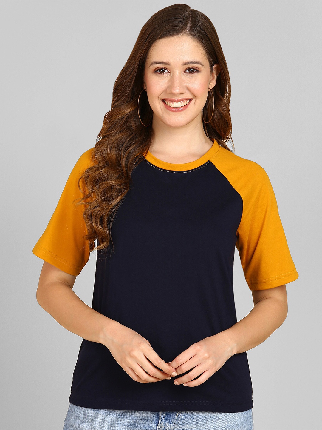 

Adyavastram Raglan Sleeve Cotton T-shirt, Black