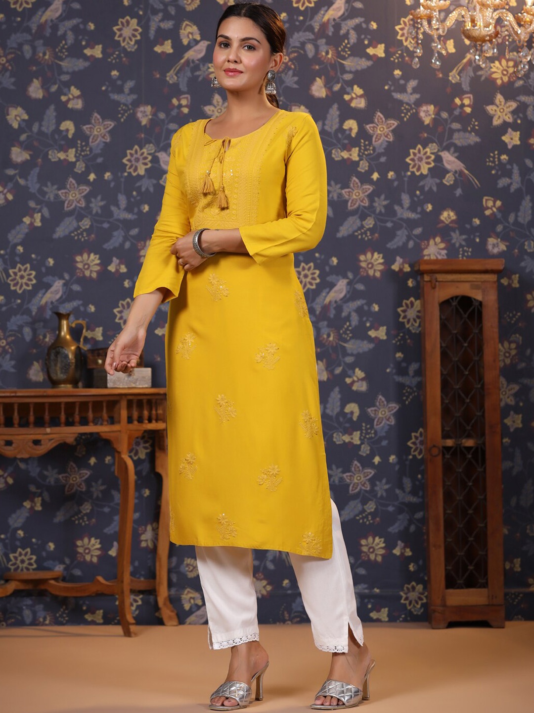 

House of Pataudi Floral Embroidered Tie-Up Neck Thread Work Straight Kurta, Mustard