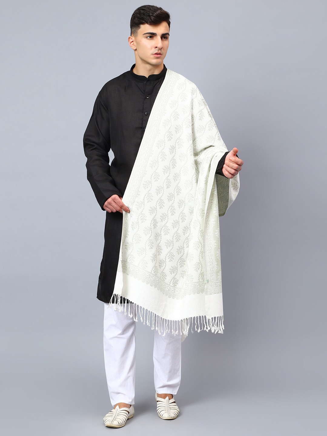 

Aditi Wasan Men Lurex Jacquard Pattern Shawl, White