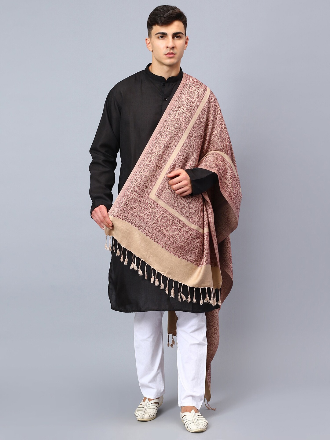 

Aditi Wasan Men Jacquard Pattern Shawl, Brown