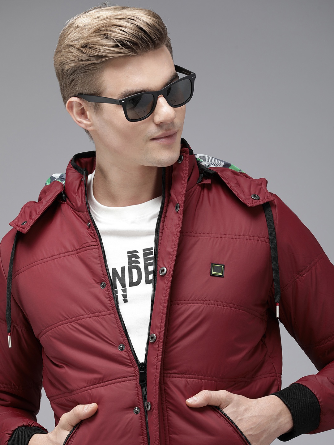

SPYKAR Solid Insulator Outdoor Detachable Hood Puffer Jacket, Maroon