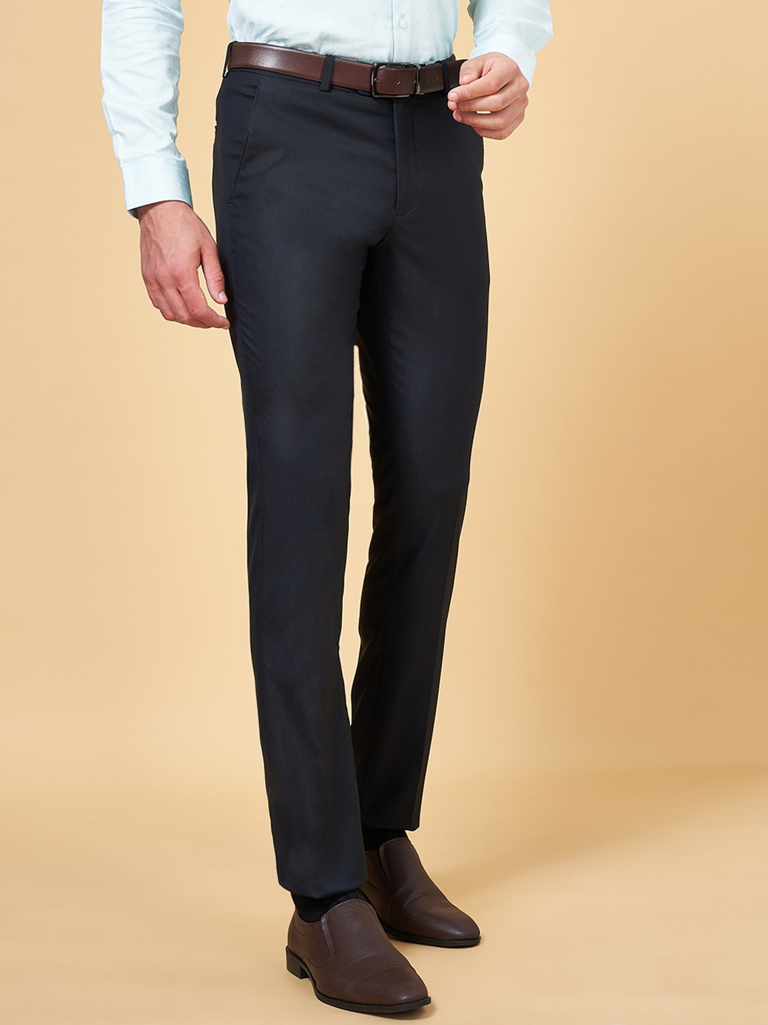 

Peregrine by Pantaloons Men Slim Fit Mid-Rise Formal Trousers, Navy blue