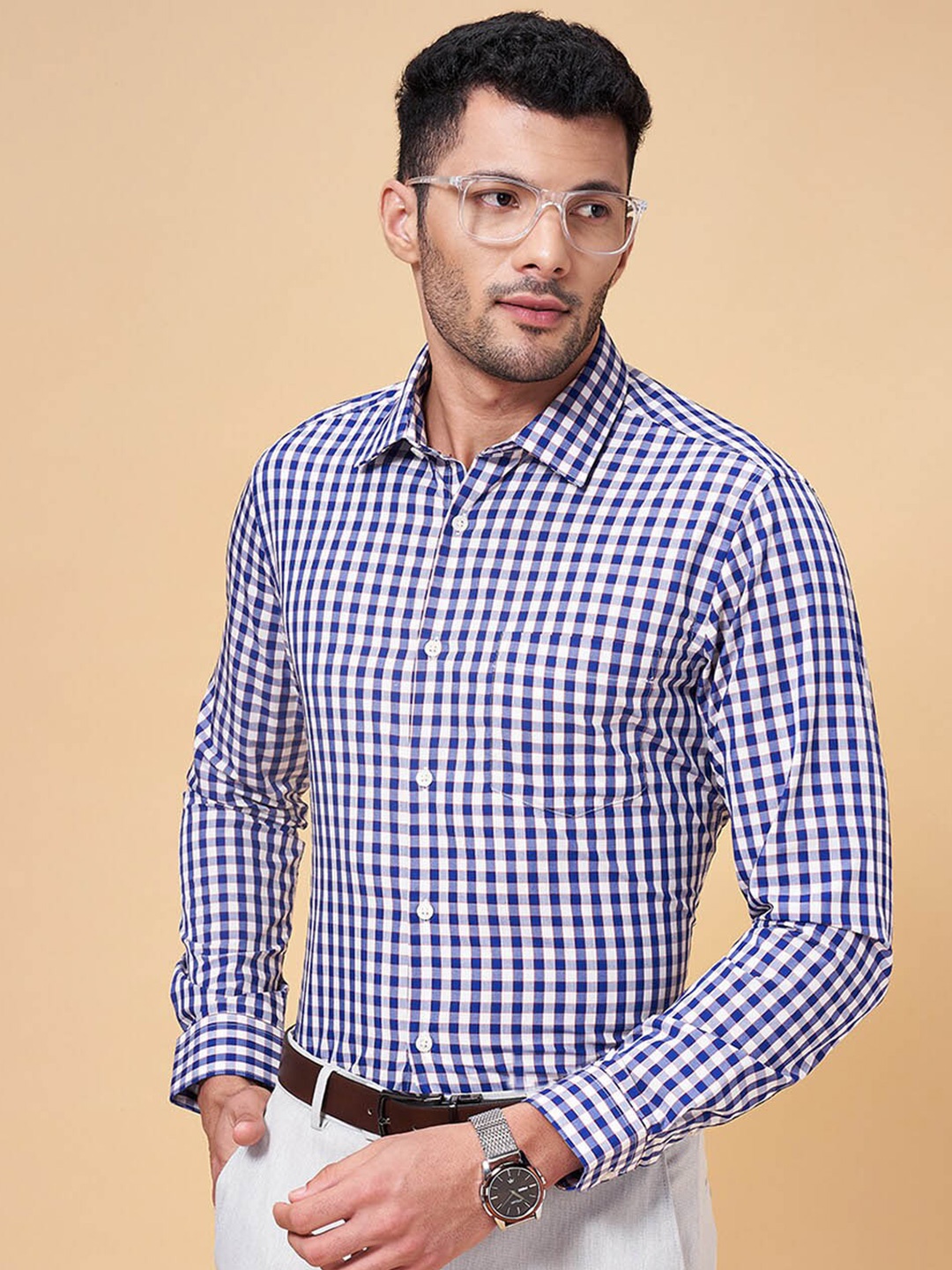 

Peregrine by Pantaloons Slim Fit Gingham Checks Opaque Cotton Formal Shirt, Blue