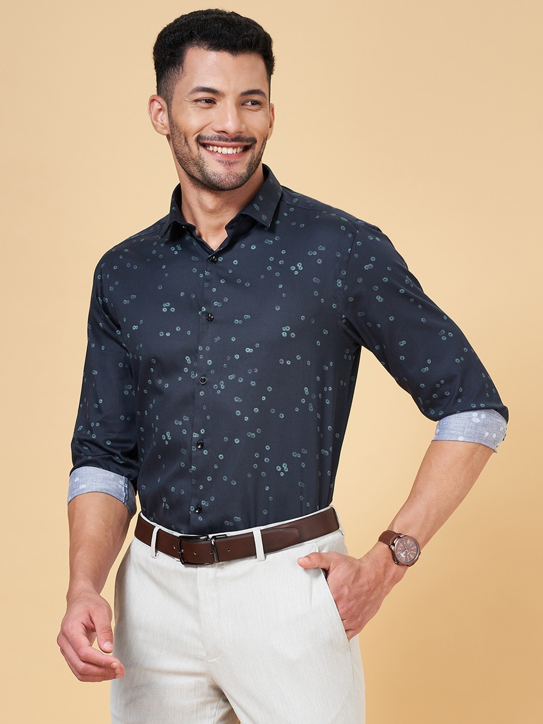 

Peregrine by Pantaloons Slim Fit Floral Printed Cotton Formal Shirt, Green