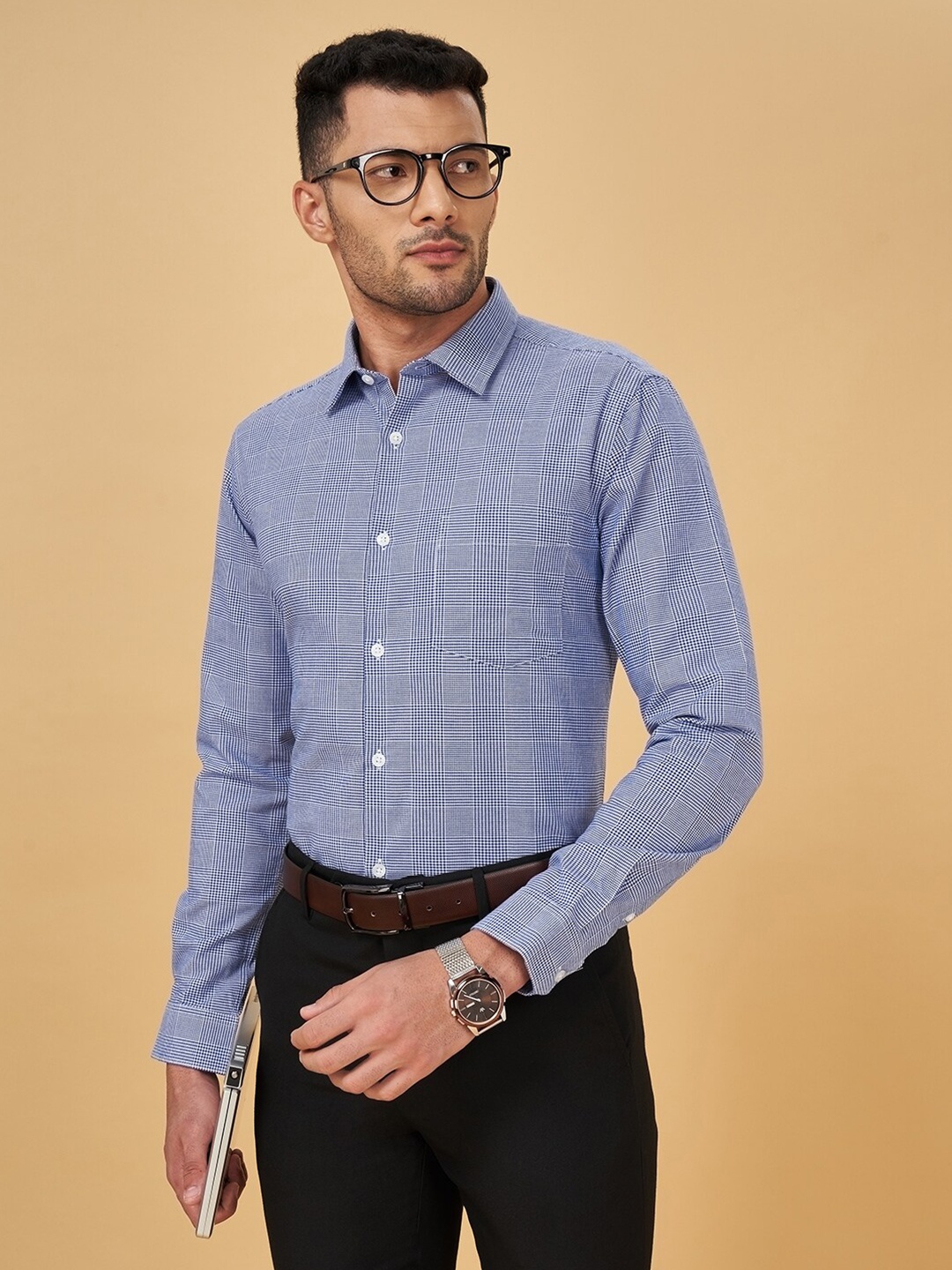 

Peregrine by Pantaloons Micro Checked Slim Fit Cotton Formal Shirt, White