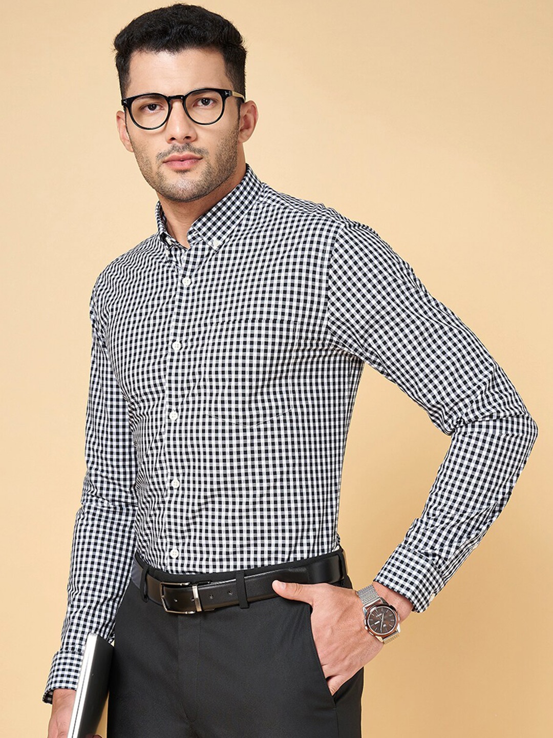

Peregrine by Pantaloons Slim Fit Gingham Checked Button Down Collar Cotton Formal Shirt, Black