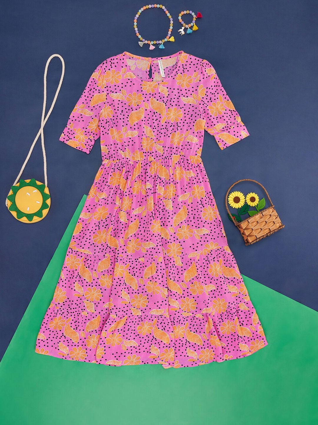 

Pantaloons Junior Girls Floral Printed Gathered Fit & Flare Dress, Pink