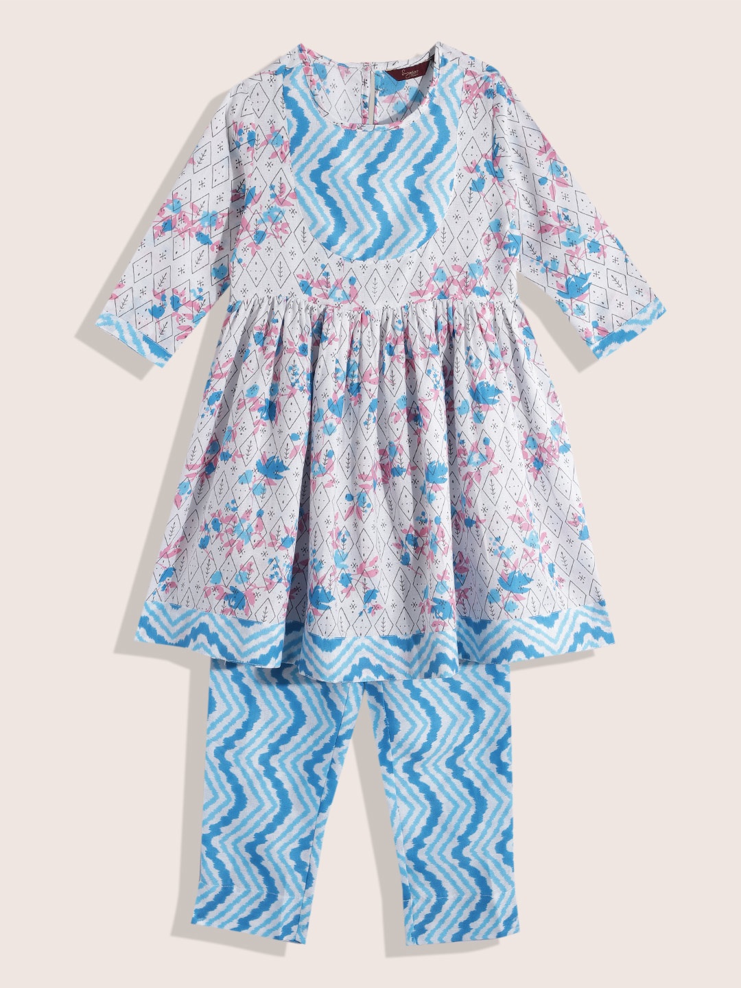 

Sangria Girls Ethnic Motifs Pleated A-Line Pure Cotton Kurta with Palazzos, White