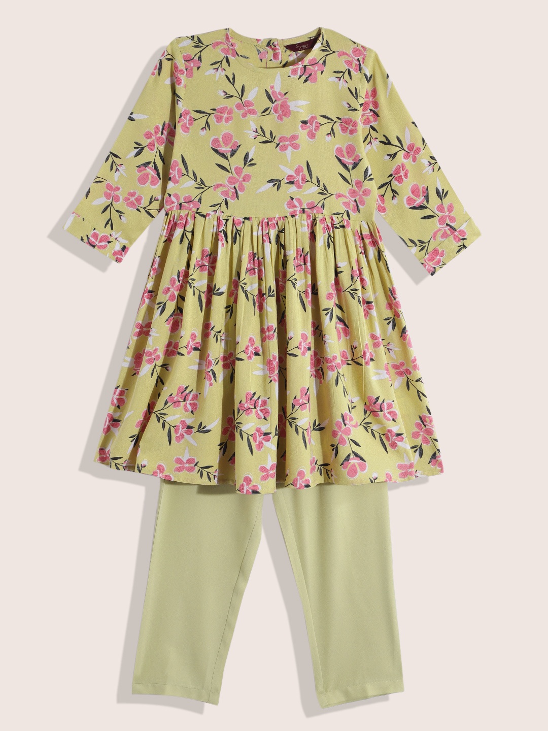 

Sangria Girls Floral Printed Flared A-Line Kurta with Trousers, Lime green